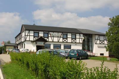 Hotel Taunusblick Hömberg Buitenkant foto